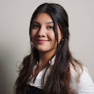 Meet your Posher, Julieta